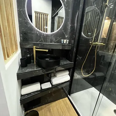 Ck & - Jacuzzi Privatif - Apartman Reims
