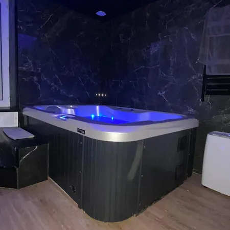 Apartment Ck & - Jacuzzi Privatif -