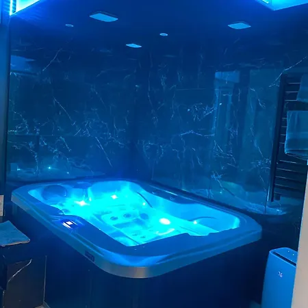 Ck & - Jacuzzi Privatif - *